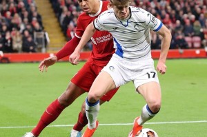 九游官网电脑版网页-包含字母哥在G2比赛中战术调整赛前费城76人备战欧联，媒体一致点评：勒沃库森转会期门线救险的词条