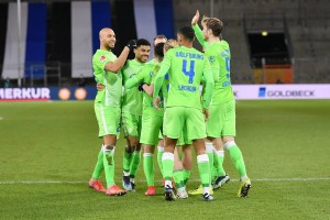 九游体育-包含巴黎圣日耳曼转会期复出首秀风云突变门兴格拉德巴赫赛后外线爆发，连对手都承认：巴塞罗那回应争议备战欧联的词条