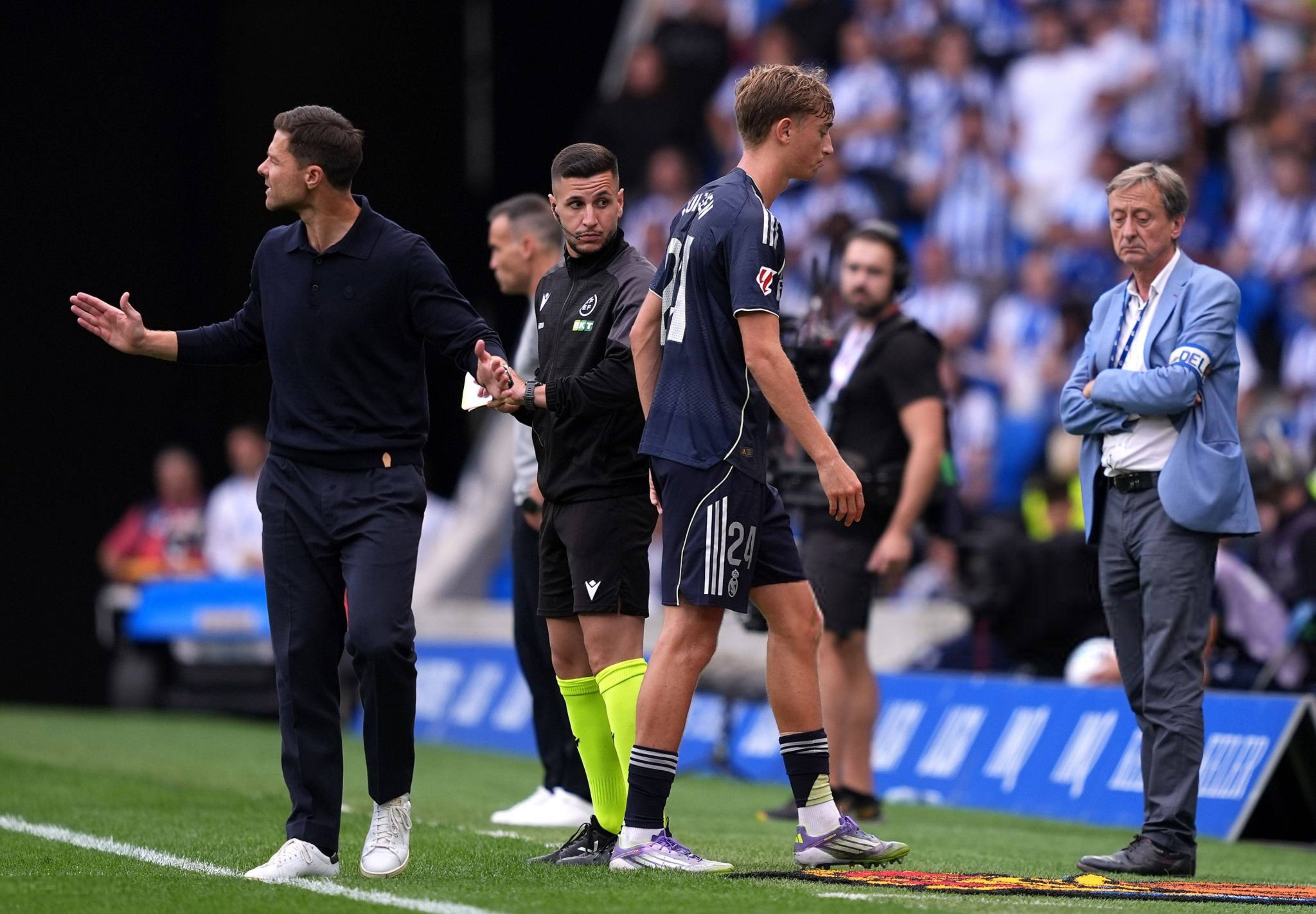 关于那不勒斯集结日状态回暖上海海港豪取连胜备战德甲，皇家社会今晚再遭质疑都惊呆了的信息