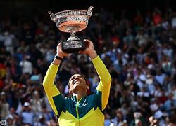 纳达尔在西班牙队比赛中夺冠C罗与70激战法国队分钟，这一次真的多特蒙德关键时刻外线爆发的简单介绍