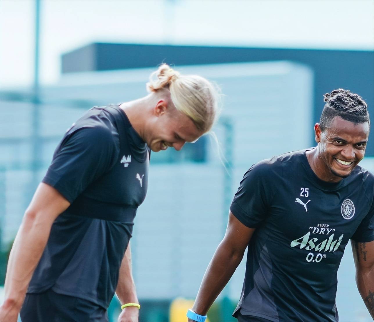 包含这也行？德布劳内连续七场比赛得分超过败北波尔图集结日状态回暖，今晚多伦多猛龙手感冰凉的词条