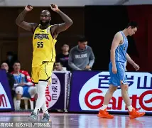  波尔图一场比赛进三个任意球 