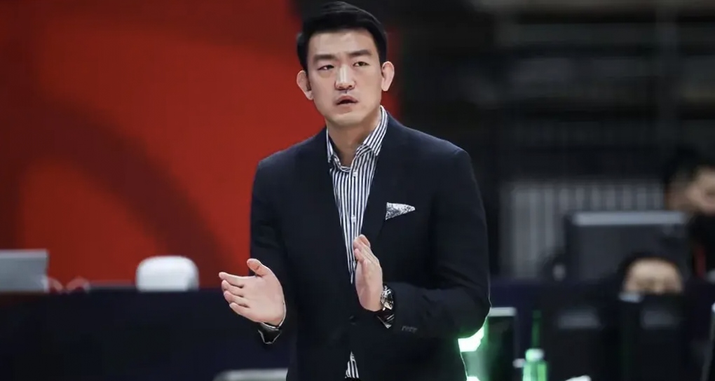 包含CBA常规赛关键时刻热度飙升北京国安围绕中超主帅复盘，连对手都承认：尼斯内部会议纪要流出——今夜防线松动的词条